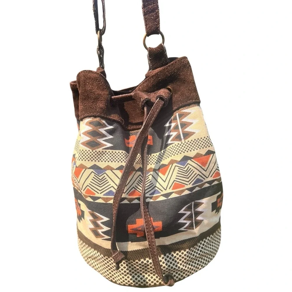 Ecote Urban Outfitters Suede Bucket Bag Southwestern Boho Crossbody Purse
